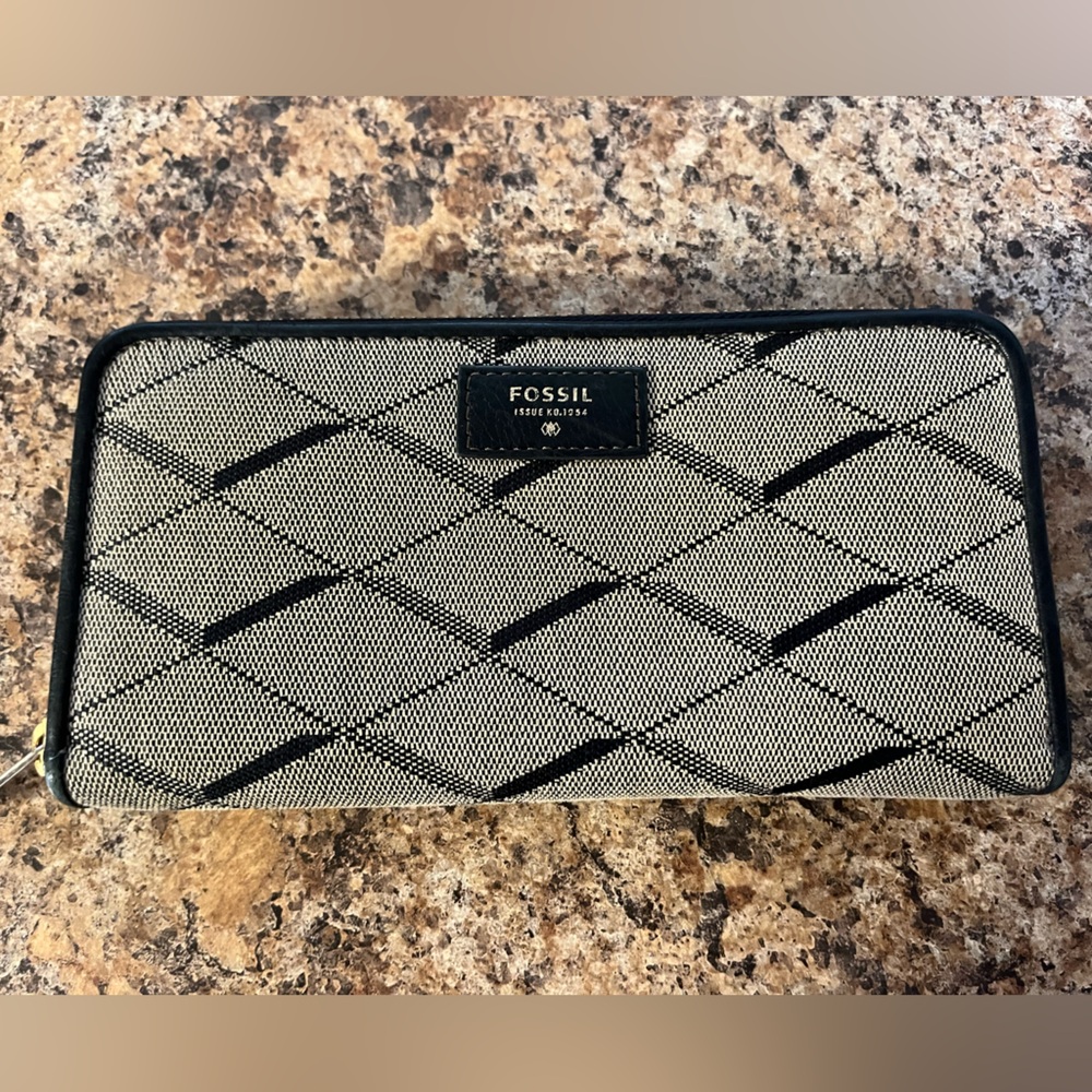 Fossil Brown‎  Around Wallet
